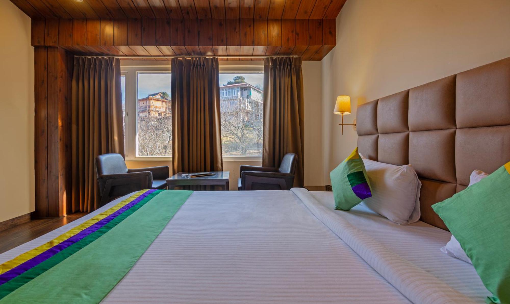 Treebo The Northern Retreat Resort With Mountain View Shimla Bagian luar foto