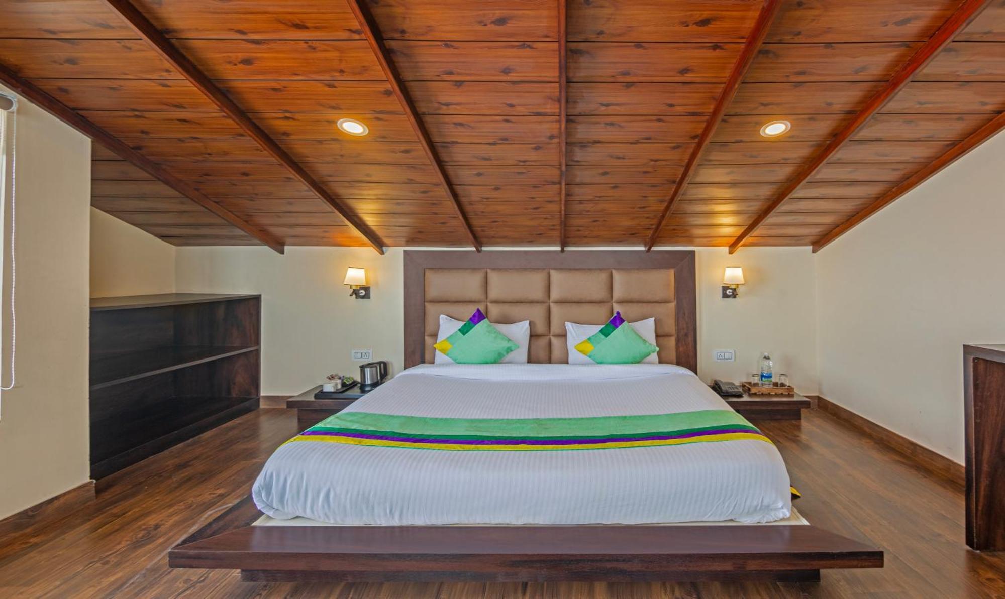 Treebo The Northern Retreat Resort With Mountain View Shimla Bagian luar foto